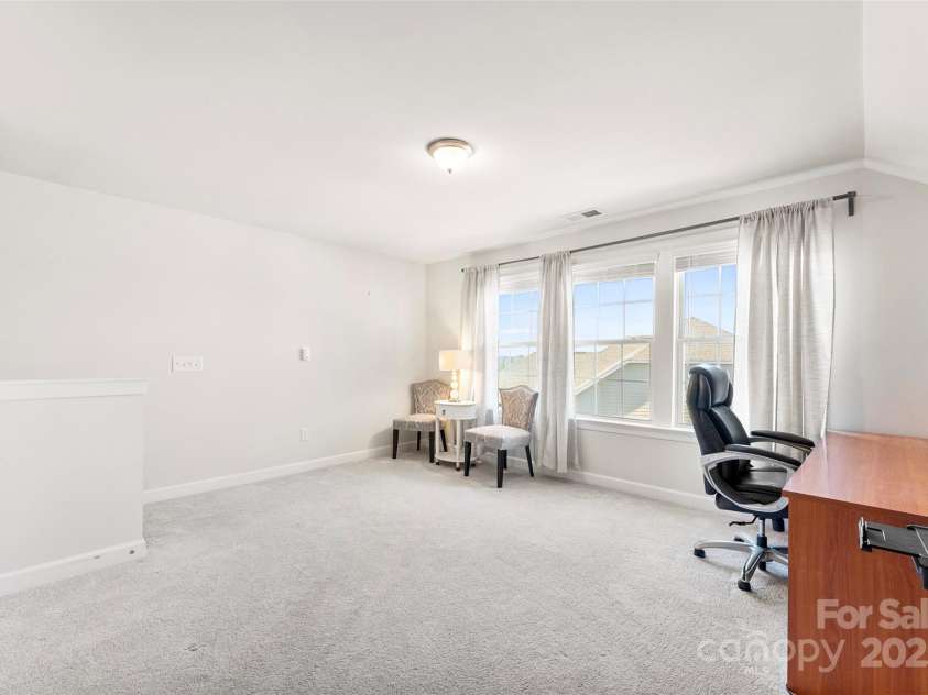 16617 Cozy Cove Road, Charlotte, NC 28278.  MLS# CAR4227444, YatesRealty ID 4668. Upper Level - Loft area