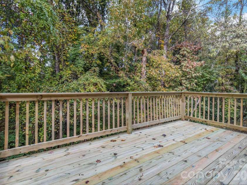 2557 Mulberry Pond Drive, Charlotte, NC 28208.  MLS# CAR4294608, YatesRealty ID 4668. 