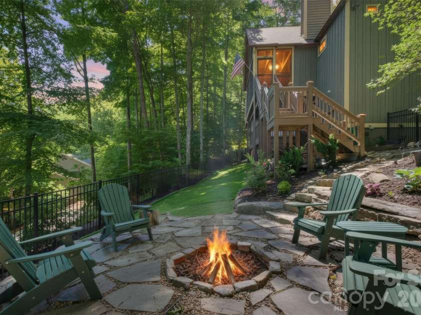 325 Hedgewood Drive, Tuckasegee, NC 28783.  MLS# CAR4399798, YatesRealty ID 46681. 