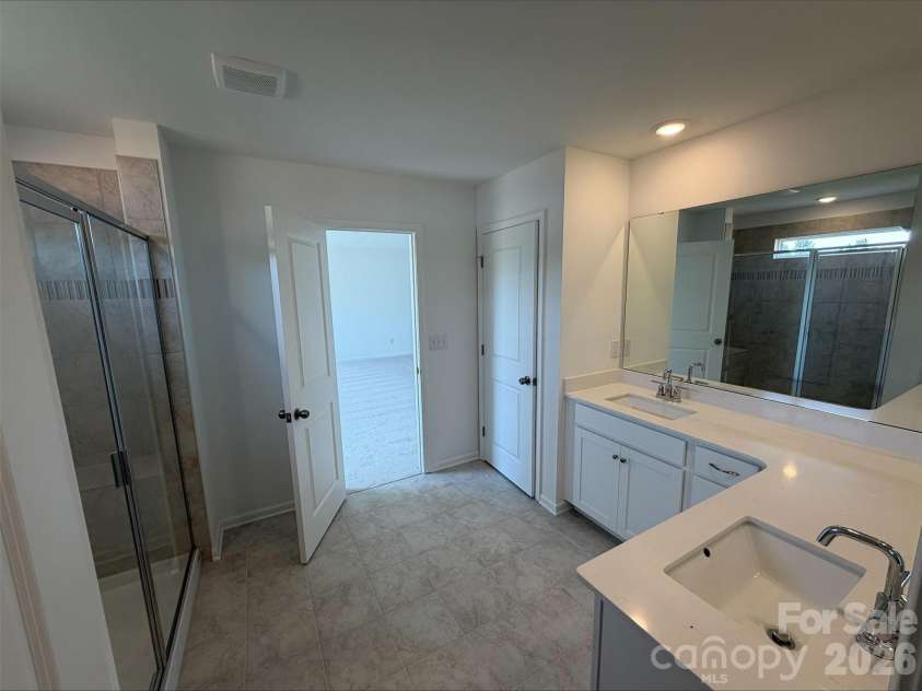 2123 Morning Gold Drive, Maiden, NC 28650.  MLS# CAR4418075, YatesRealty ID 46682. 