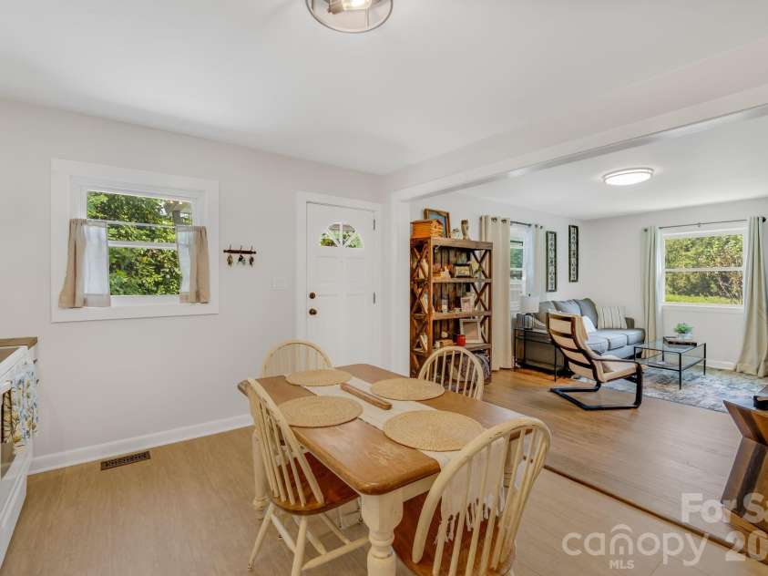 1772 NC 9 Highway, Black Mountain, NC 28711.  MLS# CAR4417247, YatesRealty ID 46683. 