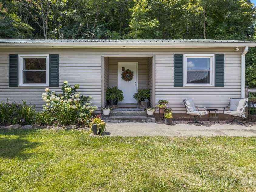 1772 NC 9 Highway, Black Mountain, NC 28711.  MLS# CAR4417247, YatesRealty ID 46683. Versatile, welcoming, updated, affordable, YOURS!