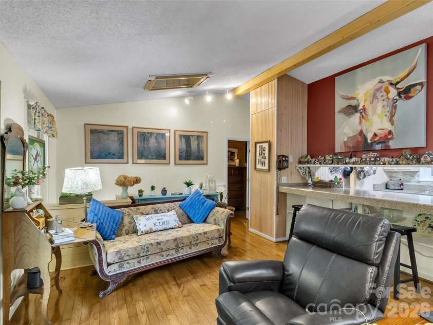 20 Seminole Drive, Maggie Valley, NC 28751.  MLS# CAR4413858, YatesRealty ID 46684. 