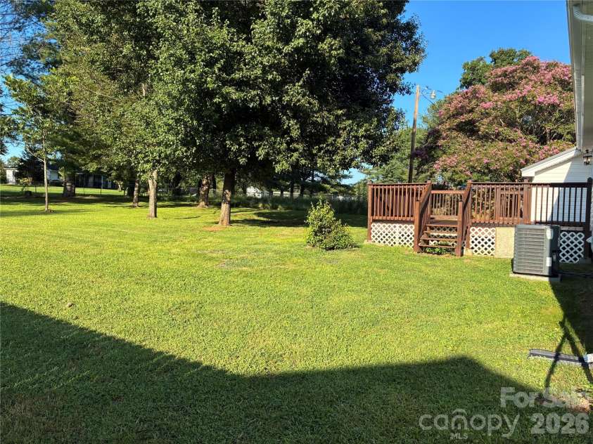 1008 Hopedale Drive, Lenoir, NC 28645.  MLS# CAR4418081, YatesRealty ID 46686. 