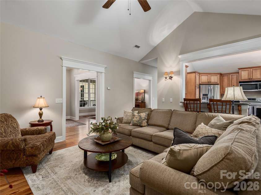 314 Summerset Drive, Clyde, NC 28721.  MLS# CAR4417717, YatesRealty ID 46689. 