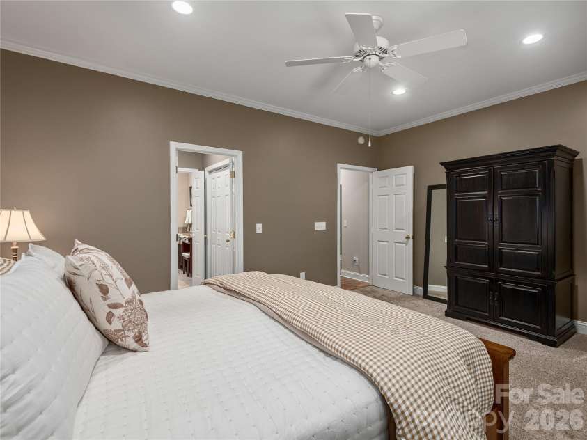 314 Summerset Drive, Clyde, NC 28721.  MLS# CAR4417717, YatesRealty ID 46689. 