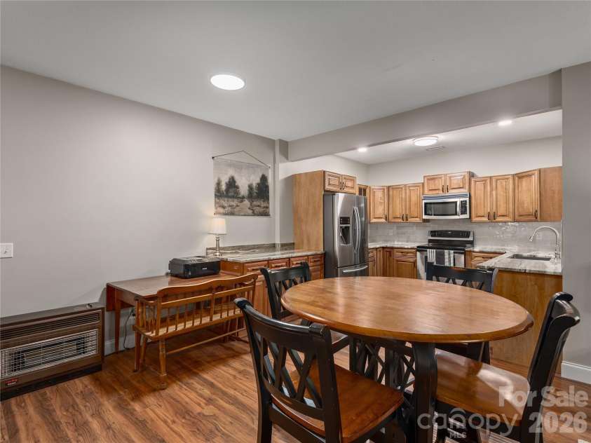 314 Summerset Drive, Clyde, NC 28721.  MLS# CAR4417717, YatesRealty ID 46689. 