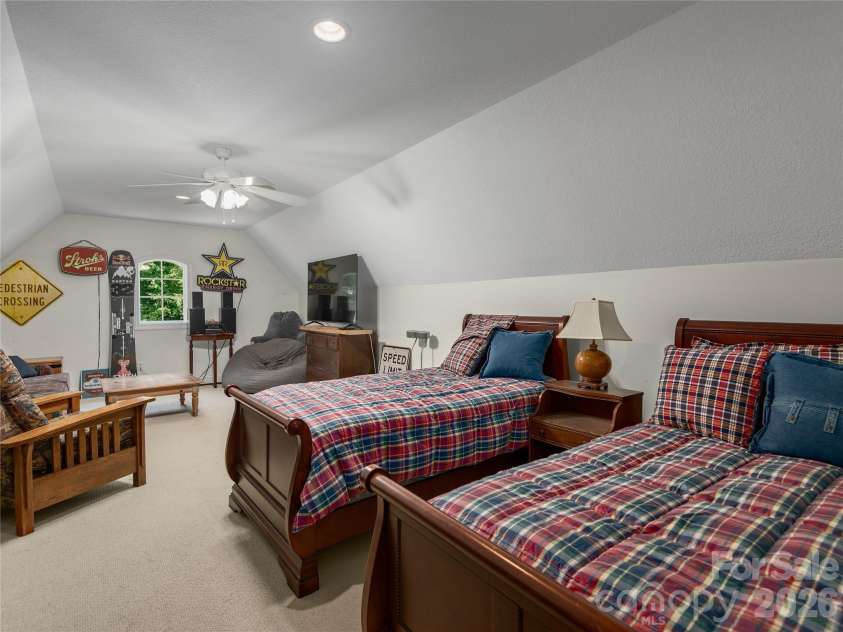 314 Summerset Drive, Clyde, NC 28721.  MLS# CAR4417717, YatesRealty ID 46689. Bonus Room Above Garage