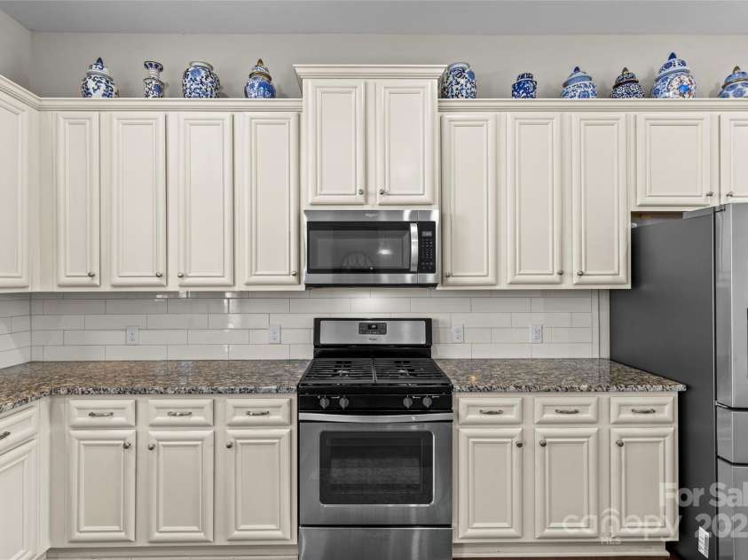 9108 Ainslie Downs Street, Charlotte, NC 28273.  MLS# CAR4233772, YatesRealty ID 4669. 