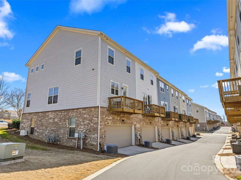 9108 Ainslie Downs Street, Charlotte, NC 28273.  MLS# CAR4233772, YatesRealty ID 4669. 