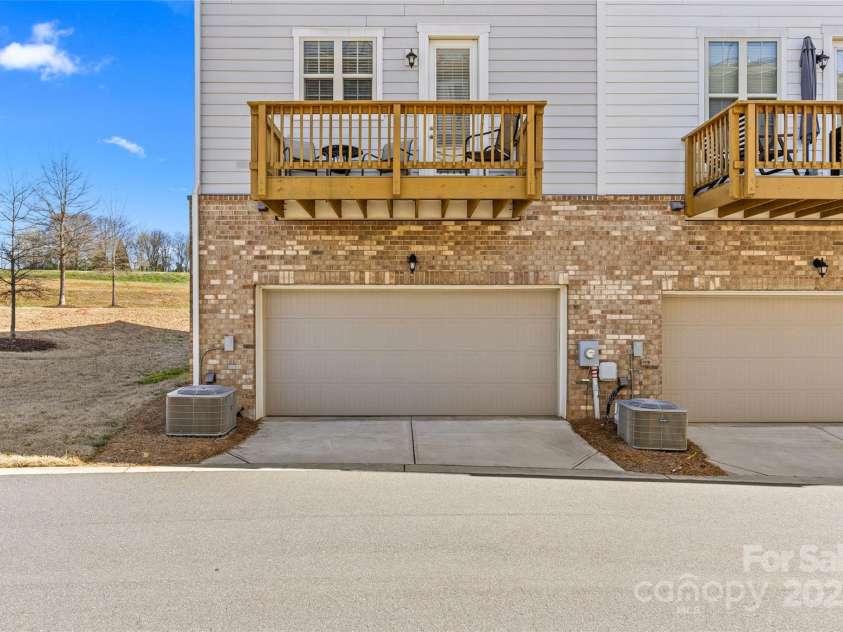 9108 Ainslie Downs Street, Charlotte, NC 28273.  MLS# CAR4233772, YatesRealty ID 4669. 