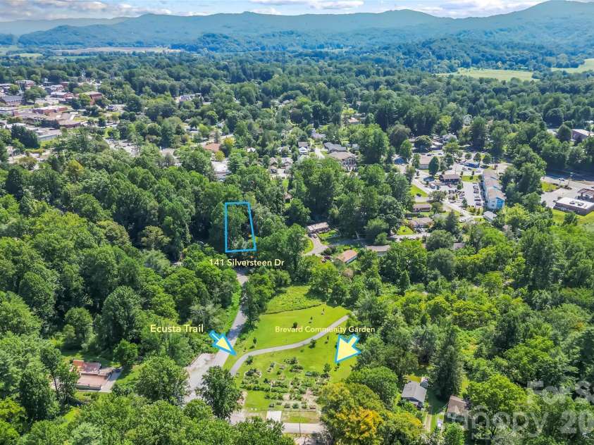 141 Silversteen Drive, Brevard, NC 28712.  MLS# CAR4405756, YatesRealty ID 46690. 