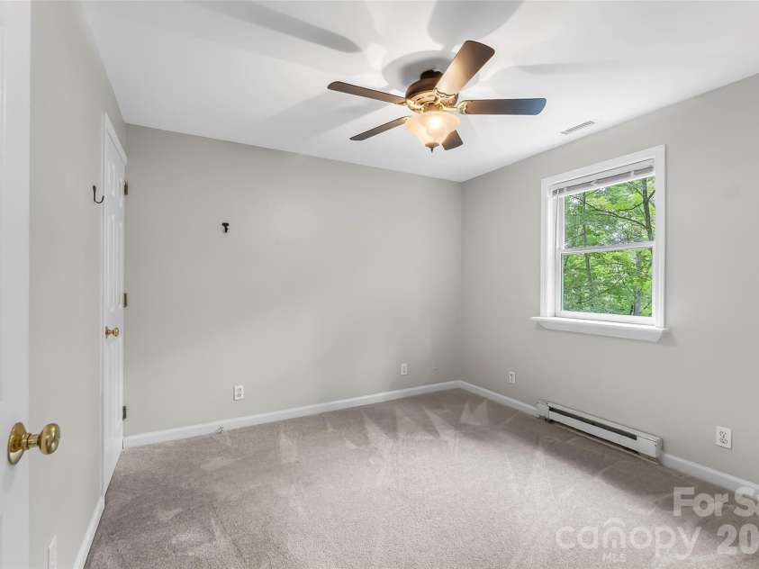 141 Silversteen Drive, Brevard, NC 28712.  MLS# CAR4405756, YatesRealty ID 46690. 