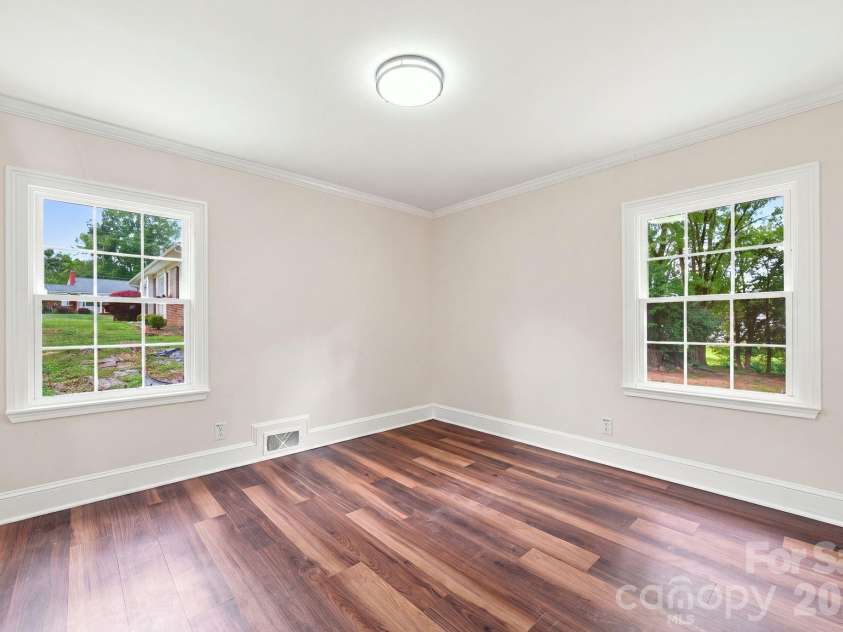 413 Elizabeth Street, Gastonia, NC 28054.  MLS# CAR4417937, YatesRealty ID 46691. 3rd Bedroom