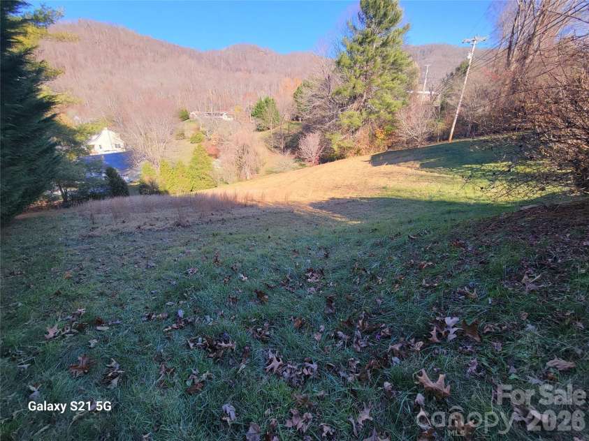 507 Utah Mountain Road, Waynesville, NC 28785.  MLS# CAR4416191, YatesRealty ID 46692. 