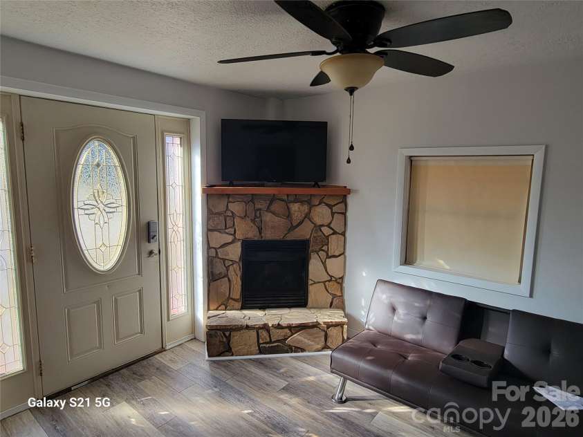 507 Utah Mountain Road, Waynesville, NC 28785.  MLS# CAR4416191, YatesRealty ID 46692. 