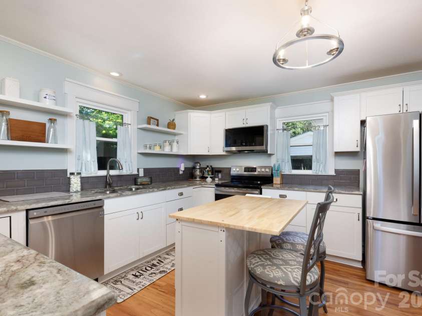 1131 Richmond Drive, Rock Hill, SC 29732.  MLS# CAR4418006, YatesRealty ID 46693. 