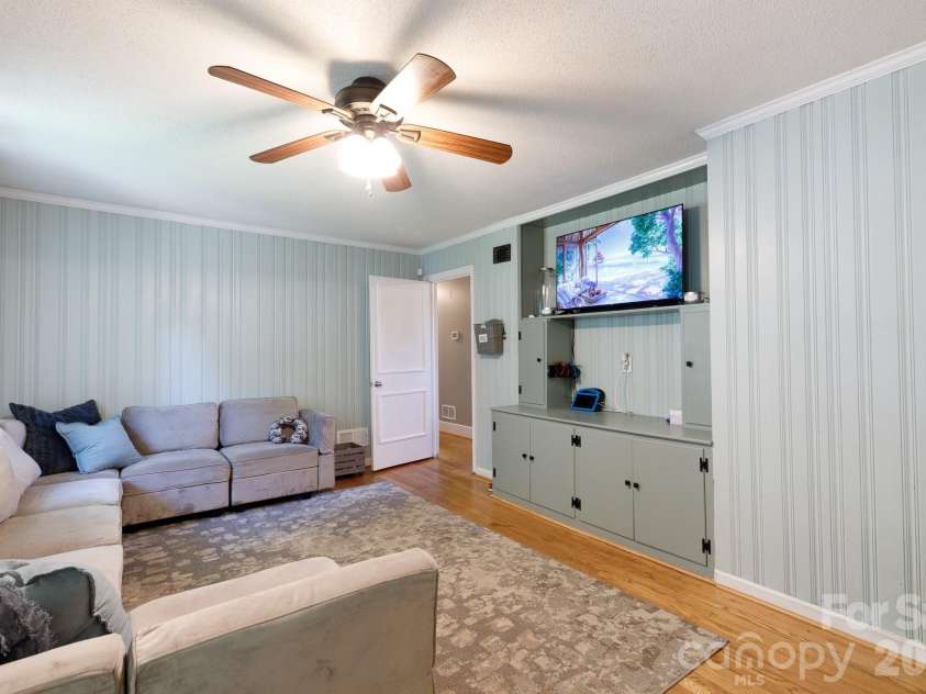 1131 Richmond Drive, Rock Hill, SC 29732.  MLS# CAR4418006, YatesRealty ID 46693. 