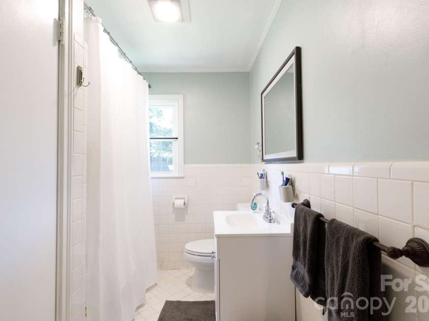 1131 Richmond Drive, Rock Hill, SC 29732.  MLS# CAR4418006, YatesRealty ID 46693. 