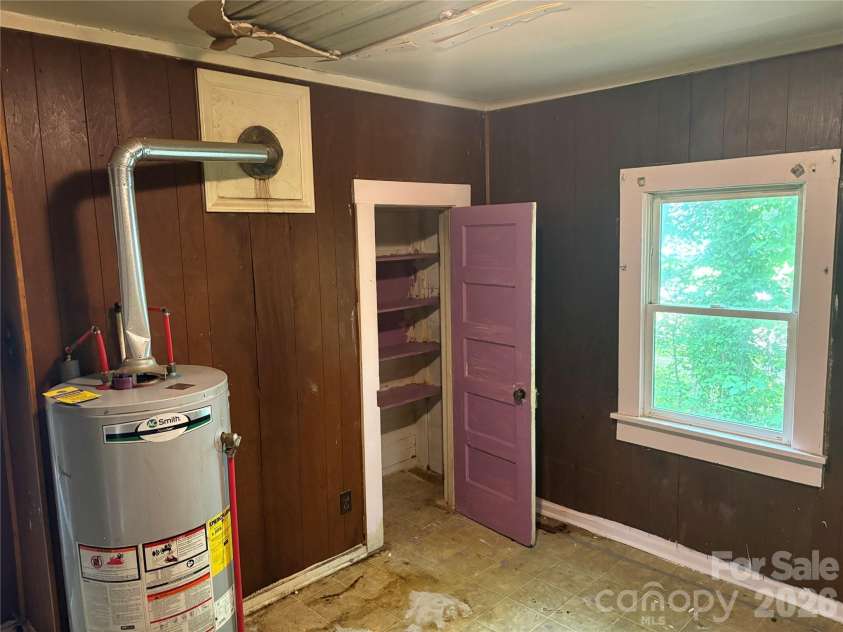 207 Maple Street, Rock Hill, SC 29730.  MLS# CAR4399192, YatesRealty ID 46694. 