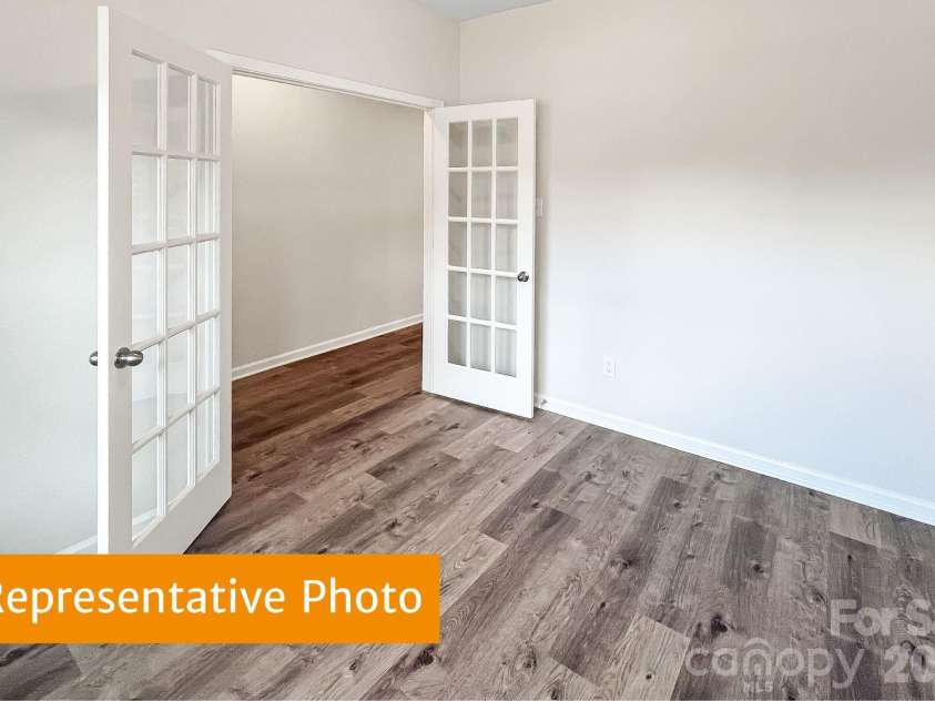 4145 Ruth Creek Court, Charlotte, NC 28216.  MLS# CAR4418096, YatesRealty ID 46695. 