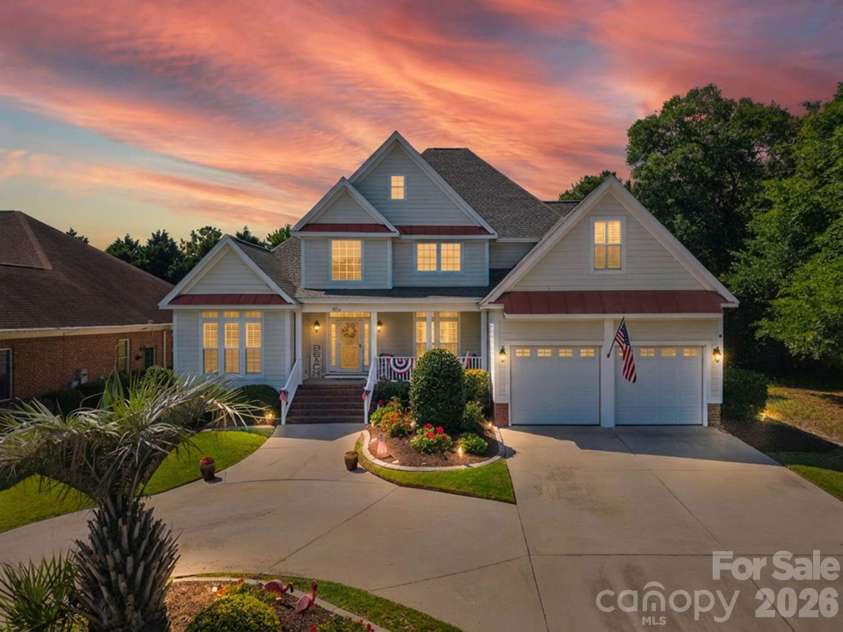 504 Sea Vista Lane, North Myrtle Beach, SC 29582.  MLS# CAR4399859, YatesRealty ID 46696. 