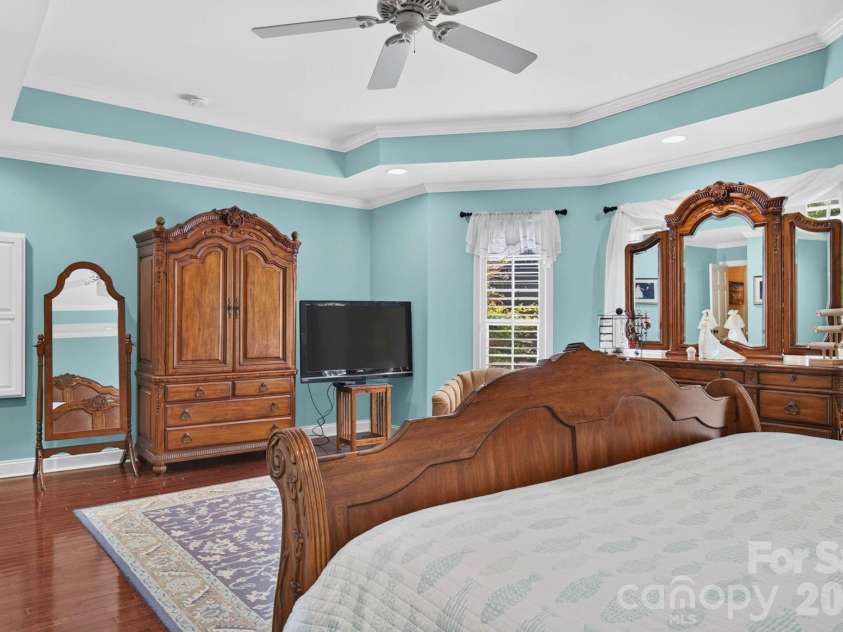 504 Sea Vista Lane, North Myrtle Beach, SC 29582.  MLS# CAR4399859, YatesRealty ID 46696. 
