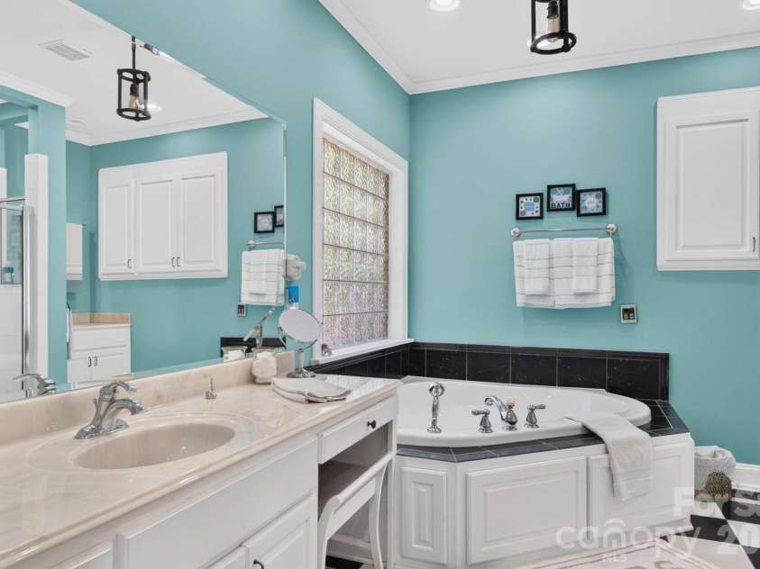 504 Sea Vista Lane, North Myrtle Beach, SC 29582.  MLS# CAR4399859, YatesRealty ID 46696. 