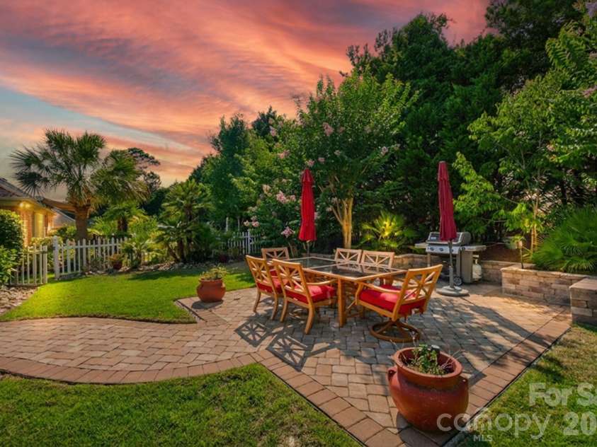 504 Sea Vista Lane, North Myrtle Beach, SC 29582.  MLS# CAR4399859, YatesRealty ID 46696. 