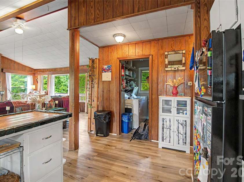 70 Dogwood Drive, Hendersonville, NC 28791.  MLS# CAR4417177, YatesRealty ID 46697. 