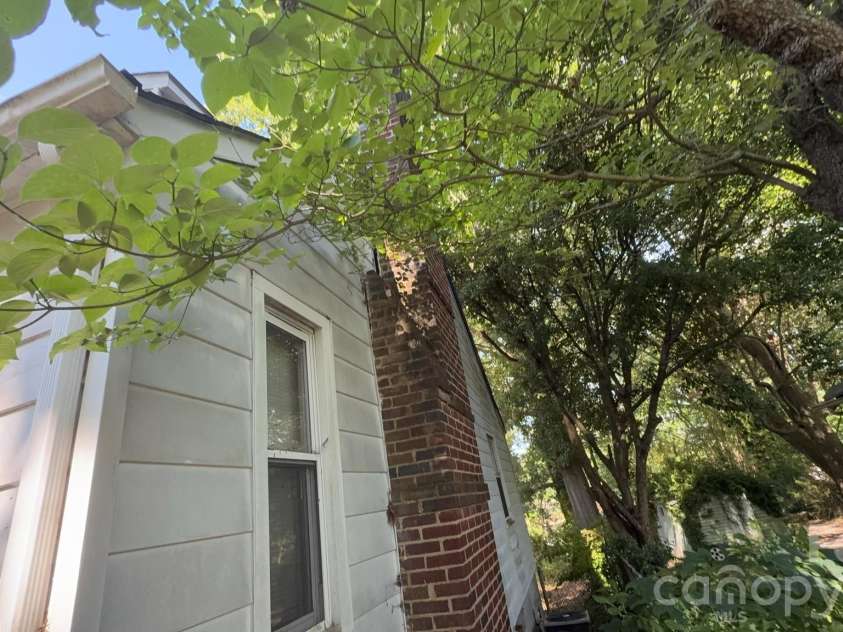 1932 Dacian Street, Winston Salem, NC 27107.  MLS# CAR4418071, YatesRealty ID 46699. 