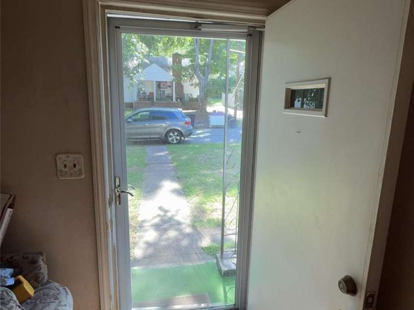 1932 Dacian Street, Winston Salem, NC 27107.  MLS# CAR4418071, YatesRealty ID 46699. 