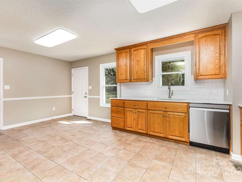 709 Robin Avenue, Kannapolis, NC 28081.  MLS# CAR4315388, YatesRealty ID 467. 