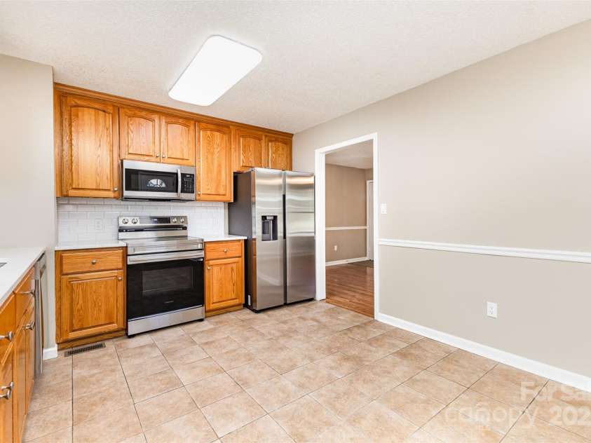 709 Robin Avenue, Kannapolis, NC 28081.  MLS# CAR4315388, YatesRealty ID 467. 