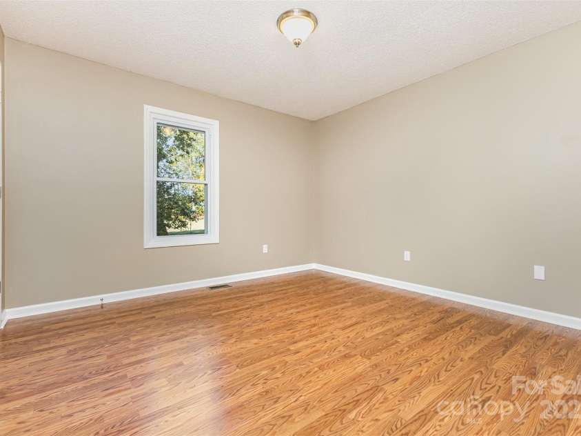 709 Robin Avenue, Kannapolis, NC 28081.  MLS# CAR4315388, YatesRealty ID 467. 