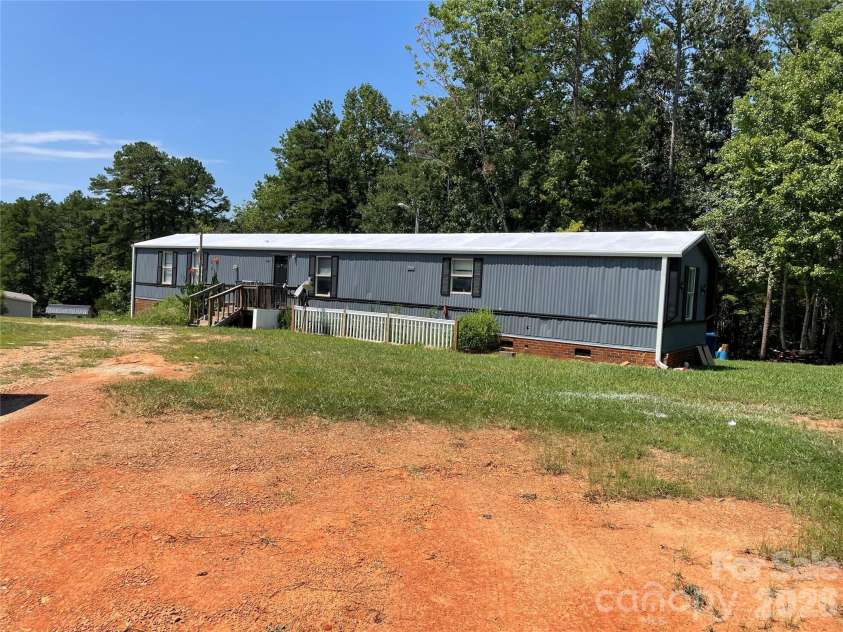 9355 Phelps Road, Mount Pleasant, NC 28124.  MLS# CAR4417614, YatesRealty ID 46701. 
