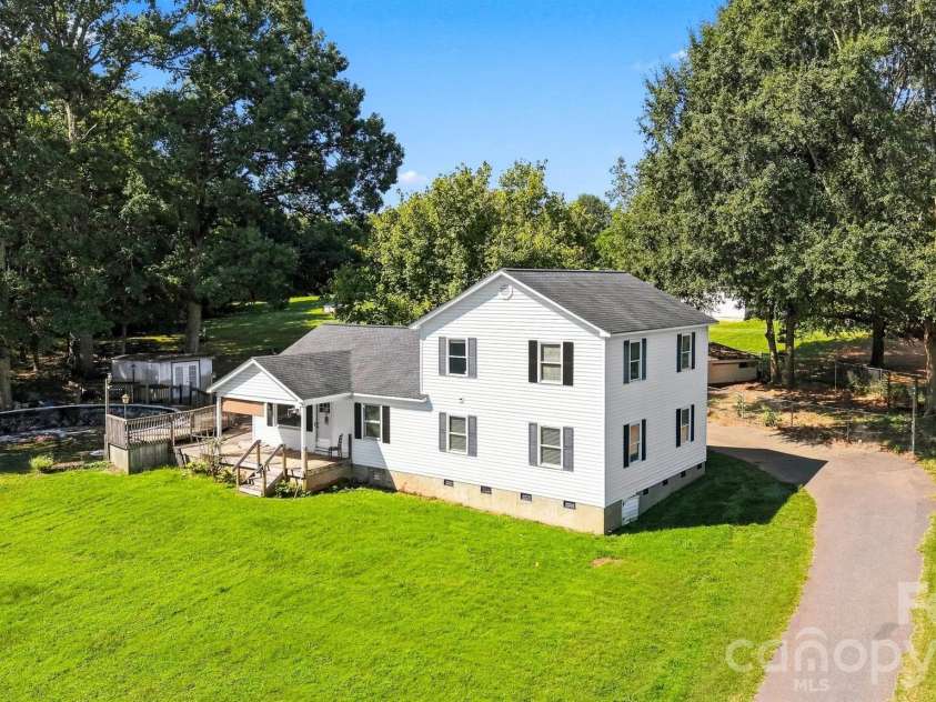 1261 Davis Road, Lincolnton, NC 28092.  MLS# CAR4404751, YatesRealty ID 46702. 