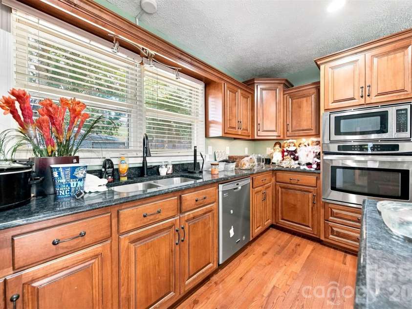1261 Davis Road, Lincolnton, NC 28092.  MLS# CAR4404751, YatesRealty ID 46702. 