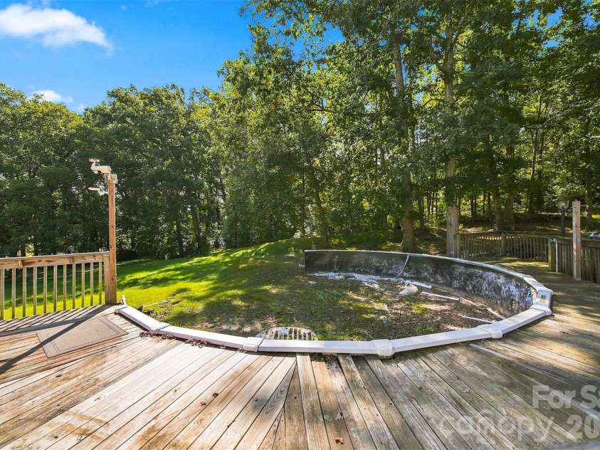 1261 Davis Road, Lincolnton, NC 28092.  MLS# CAR4404751, YatesRealty ID 46702. Deck for above ground pool.