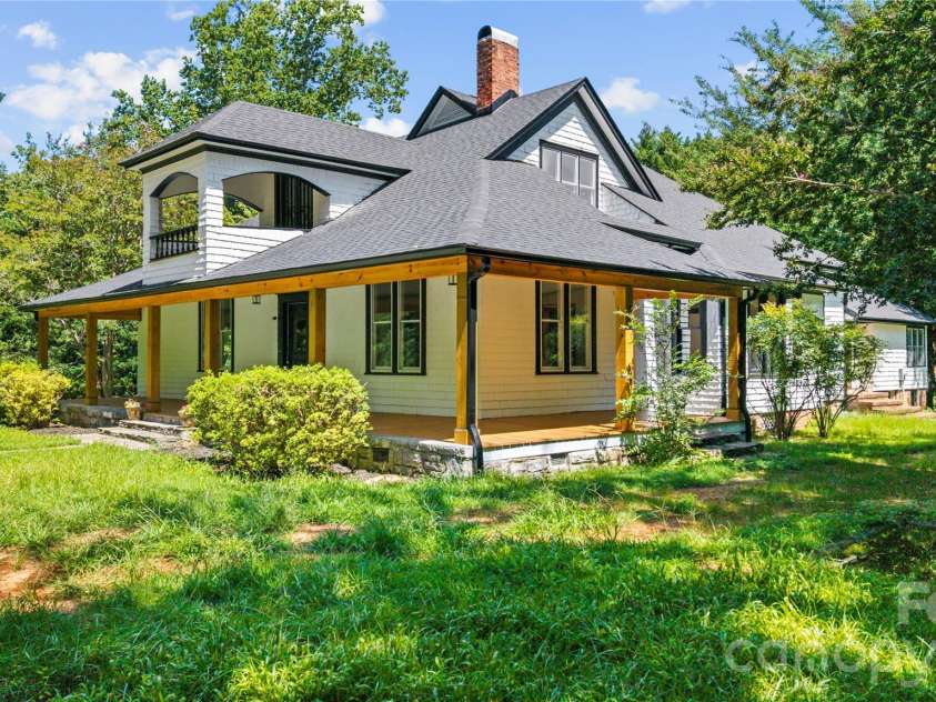 103 Hyde Avenue, Tryon, NC 28782.  MLS# CAR4416378, YatesRealty ID 46703. 