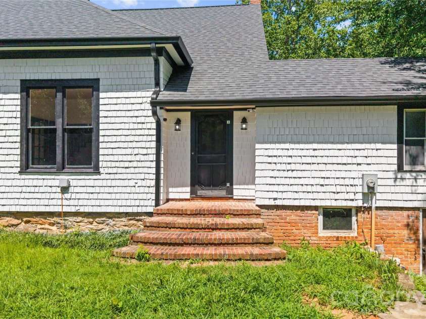 103 Hyde Avenue, Tryon, NC 28782.  MLS# CAR4416378, YatesRealty ID 46703. 