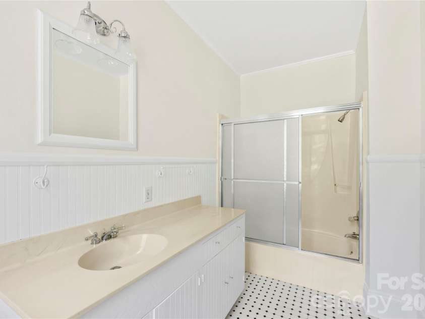103 Hyde Avenue, Tryon, NC 28782.  MLS# CAR4416378, YatesRealty ID 46703. Bathroom #2 - Main Floor