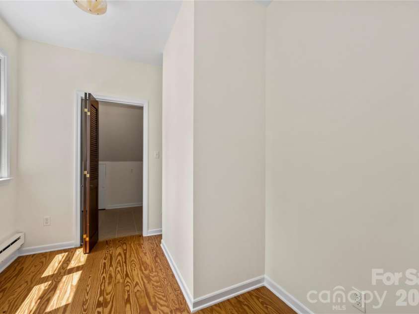 103 Hyde Avenue, Tryon, NC 28782.  MLS# CAR4416378, YatesRealty ID 46703. Dressing Area & Walk In Closet - Upper Floor