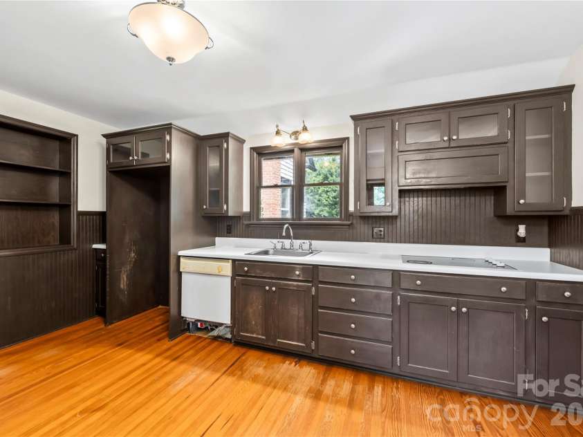103 Hyde Avenue, Tryon, NC 28782.  MLS# CAR4416378, YatesRealty ID 46703. Kitchen