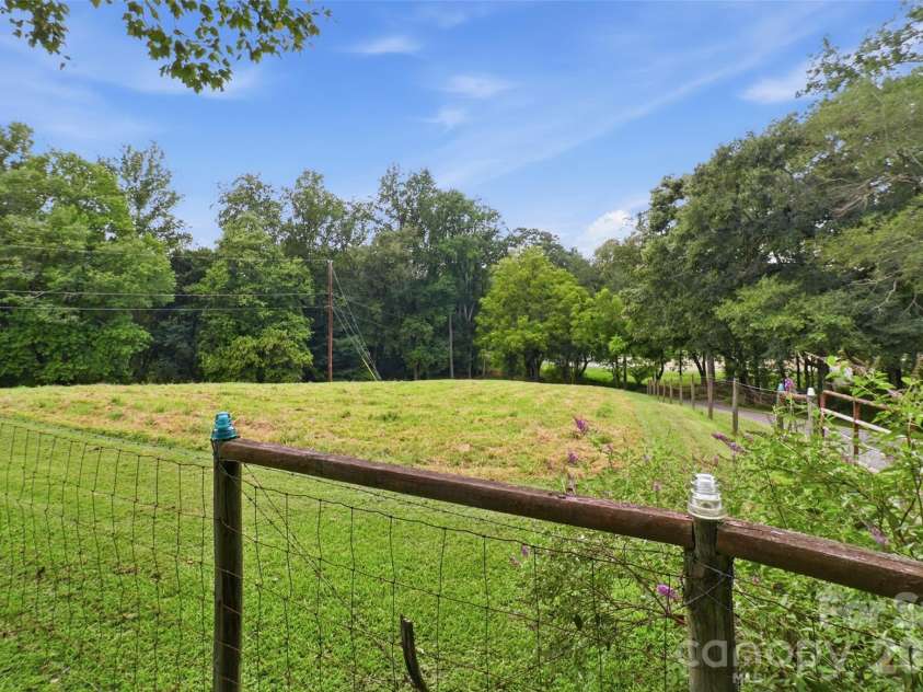119 Mike Ledford Road, Kings Mountain, NC 28086.  MLS# CAR4417957, YatesRealty ID 46704. 