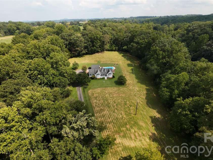 119 Mike Ledford Road, Kings Mountain, NC 28086.  MLS# CAR4417957, YatesRealty ID 46704. 