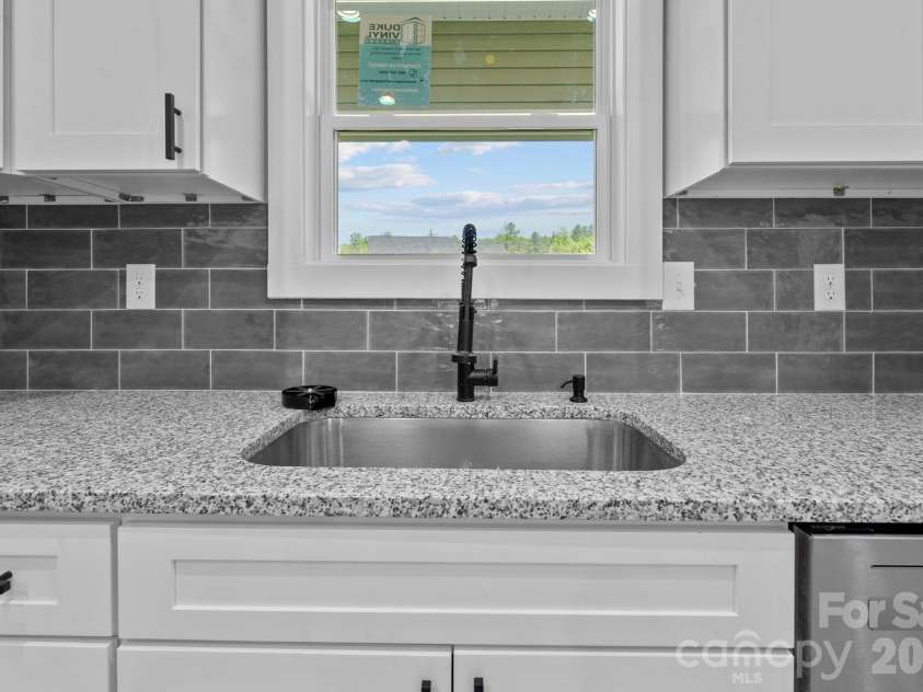 79 Crystal Mountain Drive, Hendersonville, NC 28739.  MLS# CAR4405803, YatesRealty ID 46705. 