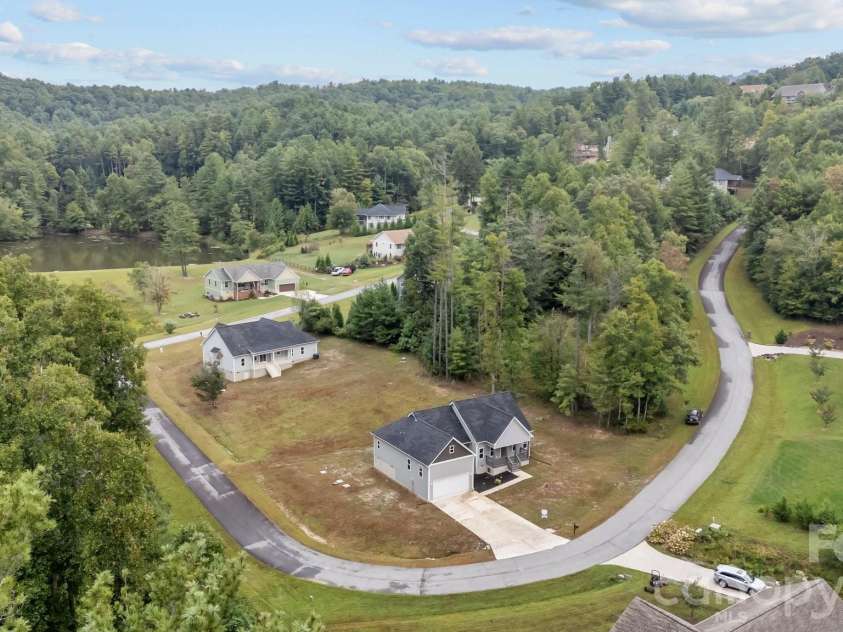 79 Crystal Mountain Drive, Hendersonville, NC 28739.  MLS# CAR4405803, YatesRealty ID 46705. 
