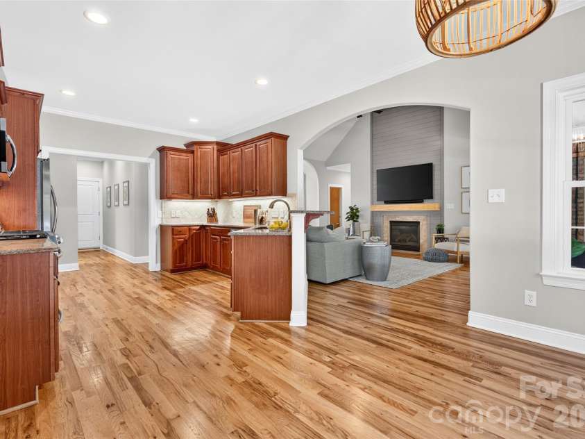 4565 River Hills Drive, Denver, NC 28037.  MLS# CAR4415518, YatesRealty ID 46706. Kitchen