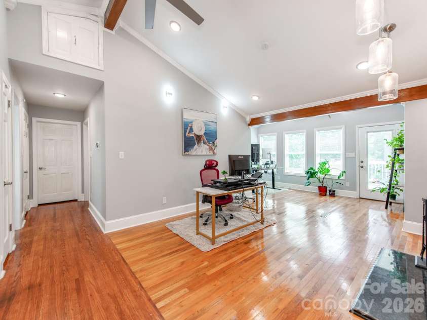 7124 Ridge Lane Road, Charlotte, NC 28262.  MLS# CAR4411281, YatesRealty ID 46708. 
